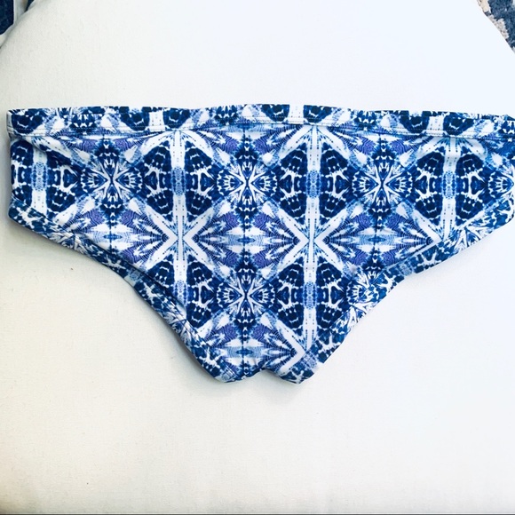 NWT Adore Me Blue Purple White Bikini Bottoms Sz XS - Picture 2 of 6
